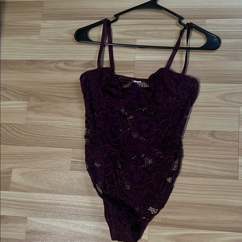 Chic Purple Lace Bodysuit
